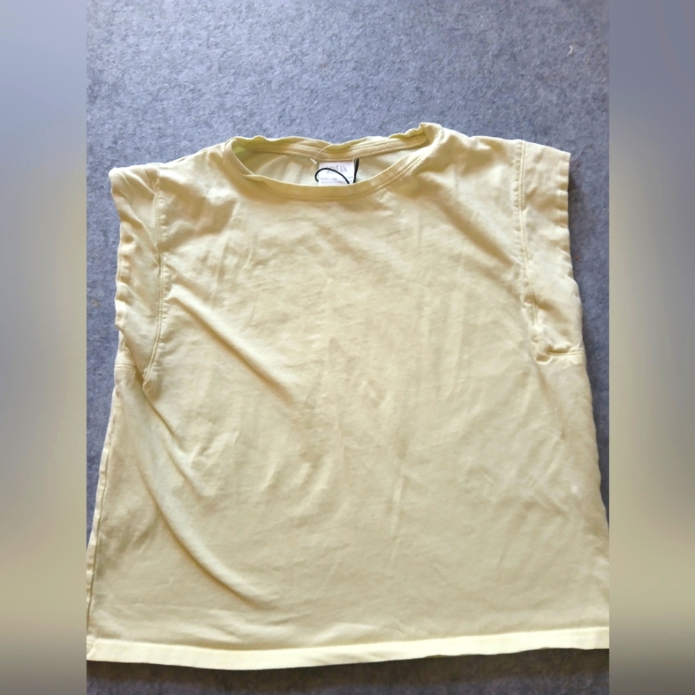 Zara Girls Light Yellow Sleeveless Shirt